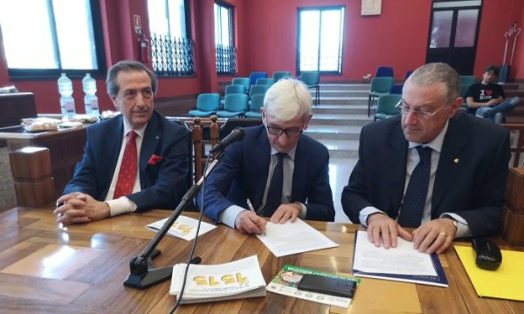 Gragnano - Telecamera per vigilare contro incendi e frane, accordo Comune-Rotary