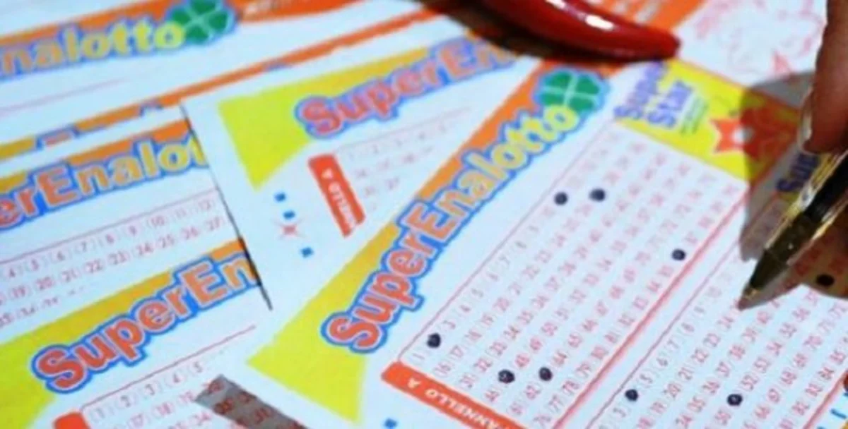 Vince 2,5 milioni al Superenalotto ma non riscuote: a rischio il "malloppo"