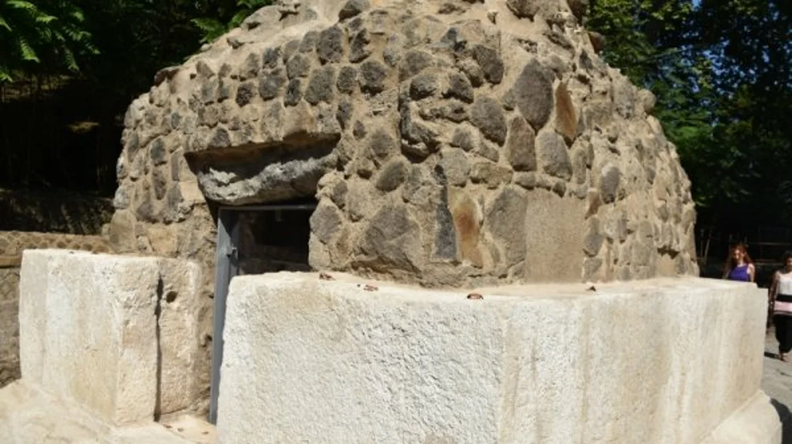 Pompei - Nuove indagini archeologiche fanno riemergere la necropoli di Porta Stabia