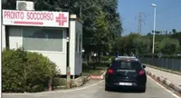Quarto (NA) - Tenta di rubare auto, il proprietario lo scopre e viene aggredito