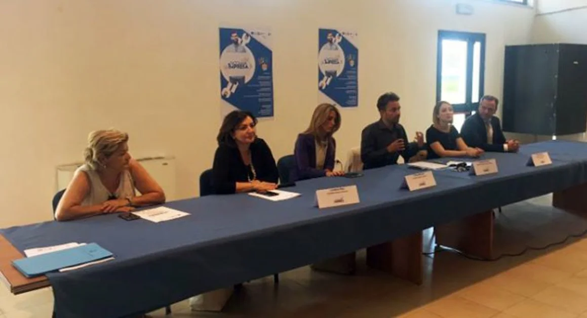 Torre Annunziata - Giovani e impresa, presentato il progetto in partenariato Comune-associazioni