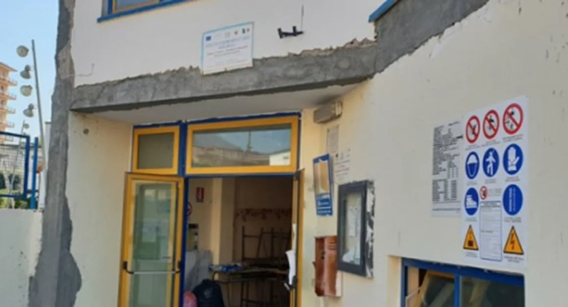 Boscoreale - Scuola di via De Prisco, proseguono i lavori. Apertura prima del nuovo anno scolastico