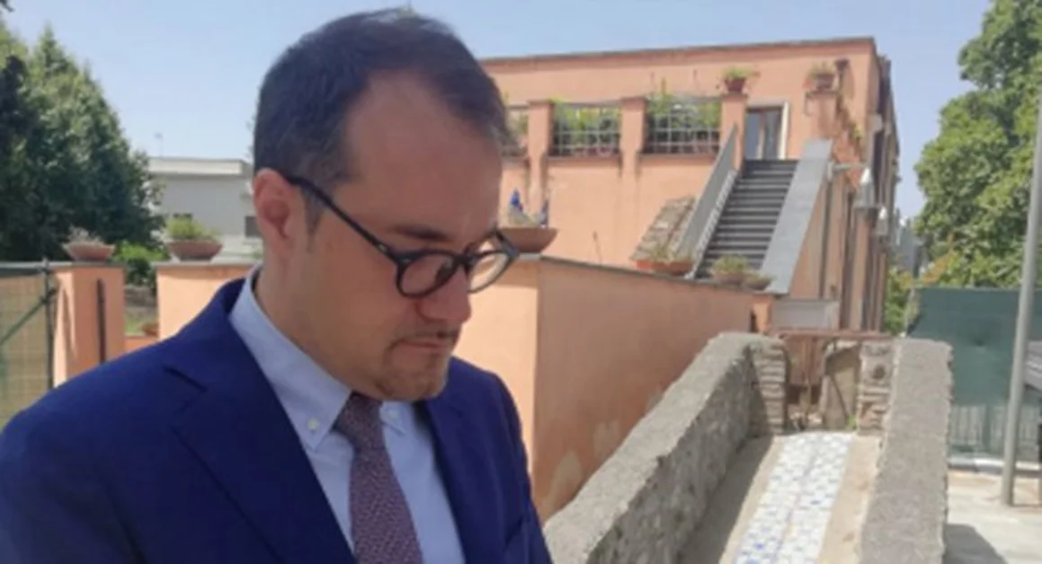 Chiusura tratta Fs Torre Annunziata-Castellammare, il sindaco stabiese: "Attiva fino a entrata in funzione tranviaria"