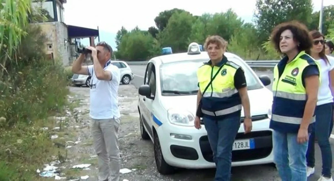 Trecase - Pattugliamenti anti-roghi e contrasto allo sversamento di rifiuti  sul Vesuvio