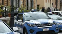 Arti fratturati con dischi di ghisa per inscenare finti incidenti stradali e truffare le assicurazioni