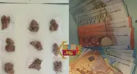 Napoli - Giovane pusher arrestato dalla Polizia, sequestrata marijuana
