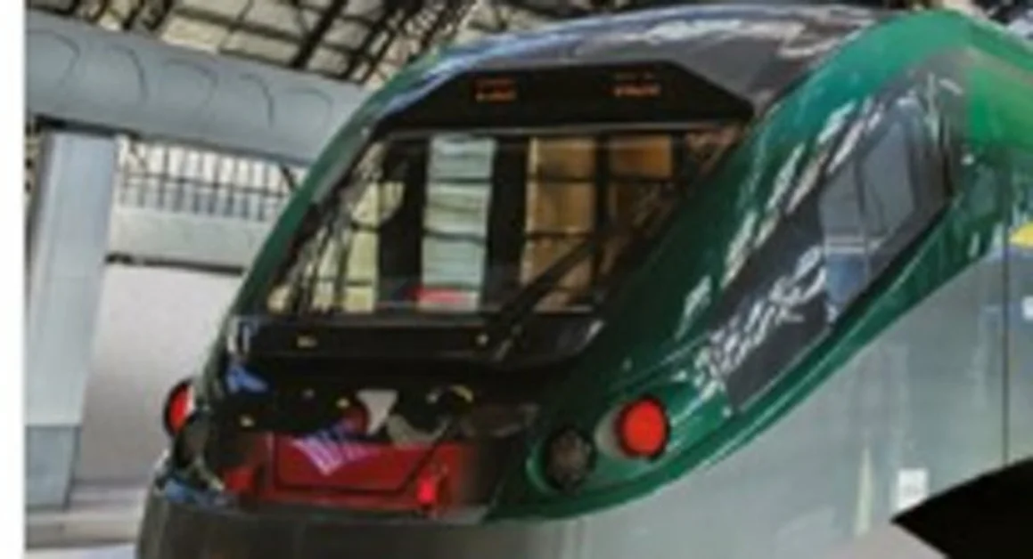 Annuncio razzista su treno Trenord: «Zingari, scendete alla prossima fermata. Avete rotto i c...»
