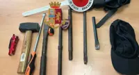 Napoli - Polizia arresta due topi d'appartamento