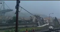 Crollo ponte a Genova, almeno 20 le vittime