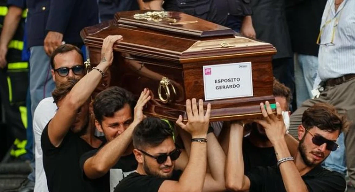 Torre del Greco - Crollo ponte Genova, padre di una vittima: «Un monumento in ricordo della tragedia»