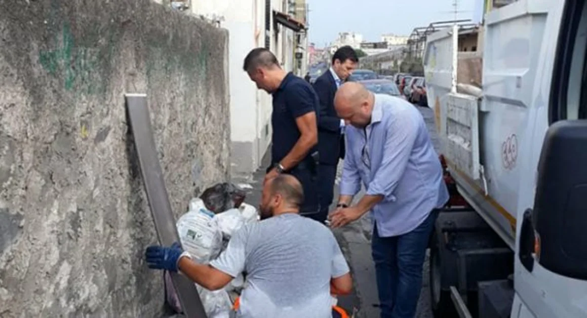 Ercolano - Rifiuti raccolti e miscelati, l'azienda si difende 