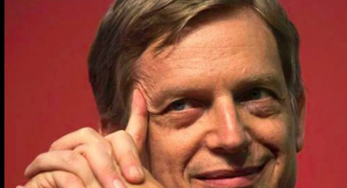 Torre Annunziata - L'esponente Pd Gianni Cuperlo presenta il suo libro 