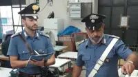 Grumo Nevano (NA) - Lavoratrici a nero, chiuso tomaificio. Mancanza requisiti sicurezza e igienici