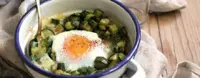 Uova al forno con zucchine 