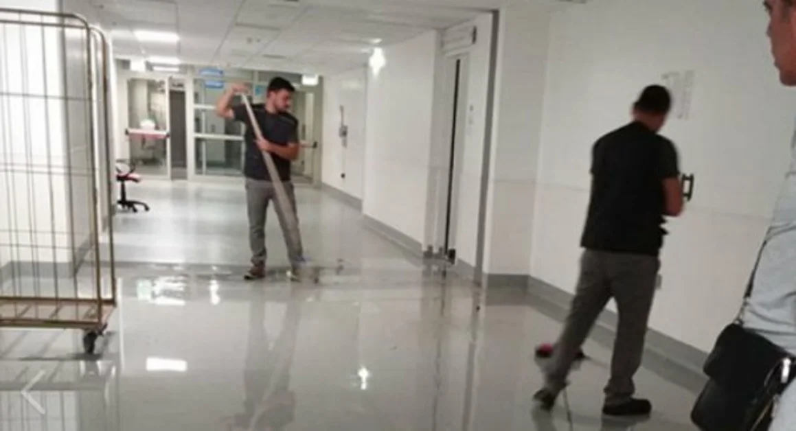 Napoli - Allagamenti all'Ospedale del Mare per le forti piogge