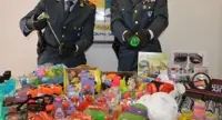Salerno - Halloween, sequestrati oltre 300mila prodotti pericolosi per i bambini e venduti in negozi cinesi