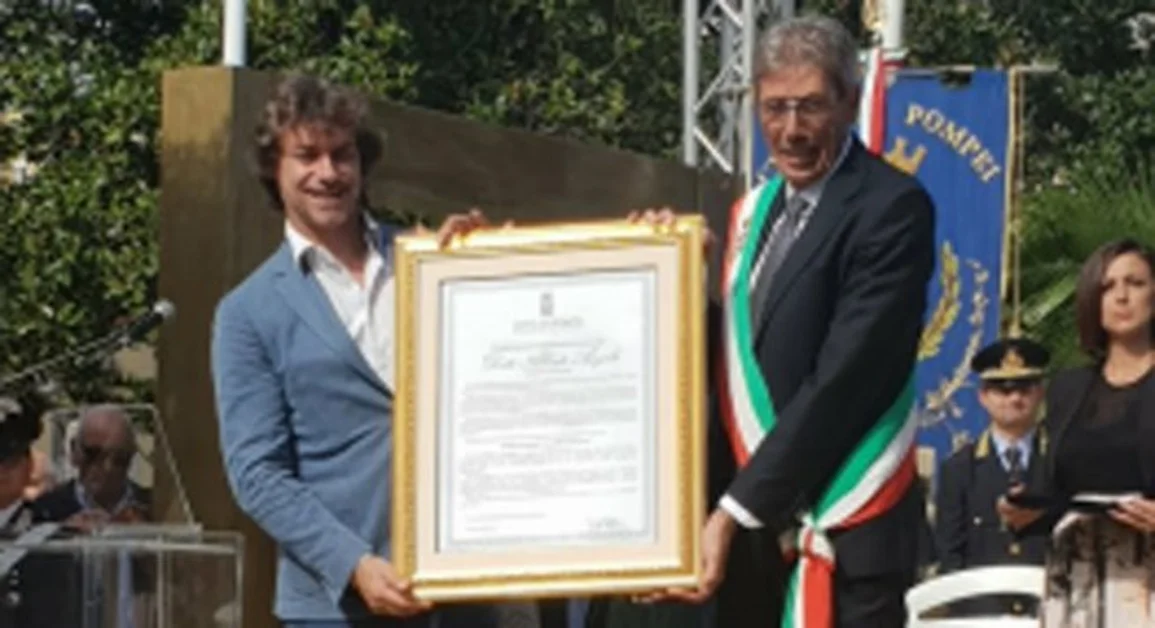 Alberto Angela è ufficialmente cittadino onorario di Pompei. «Sono tornato a casa»