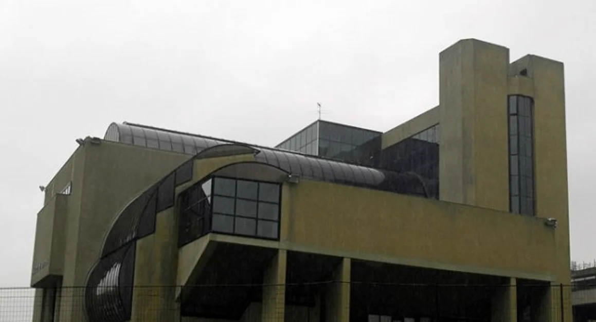 Torre Annunziata - Evase dai domiciliari, non si fermò all'alt dei carabinieri e li aggredì: condanna per affiliato al clan 