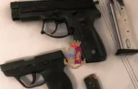 Napoli - Pistole nascoste nella caldaia, arrestati madre e figlio