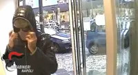 Napoli - Sgominata banda di rapinatori, sei arresti