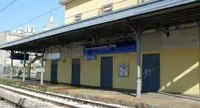 Più fermate dei treni regionali alla Stazione di Torre Annunziata Città. Il sindaco Ascione: «Bene, ma non basta»