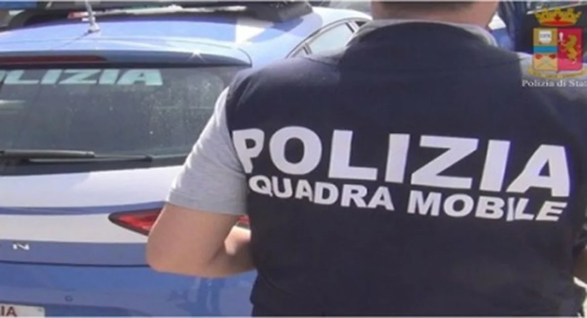 Napoli - Rapinarono scooter a poliziotto, arrestati due minorenni