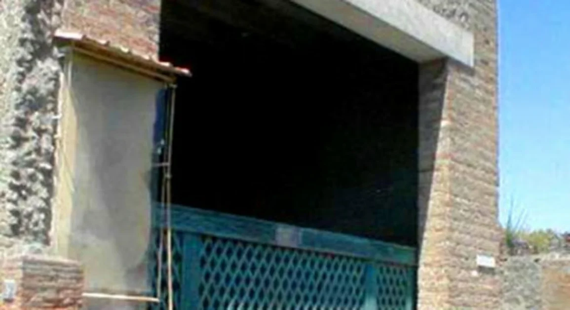 Pompei - La nuova vita della Schola Armaturarum dopo il crollo del 2010