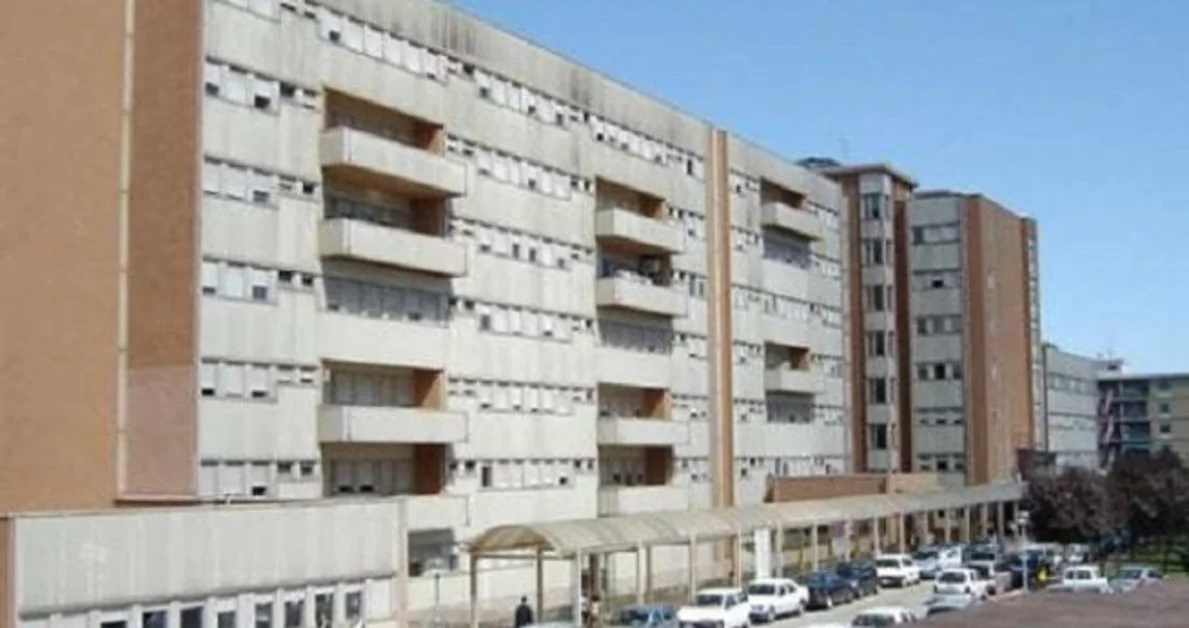 Donna colpita al petto da un razzo: stazionarie ma ancora gravi le sue condizioni