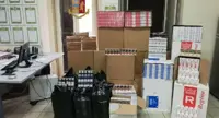 Napoli - Blitz al "Bronx" di Secondigliano, sequestrati 3 quintali di sigarette di contrabbando