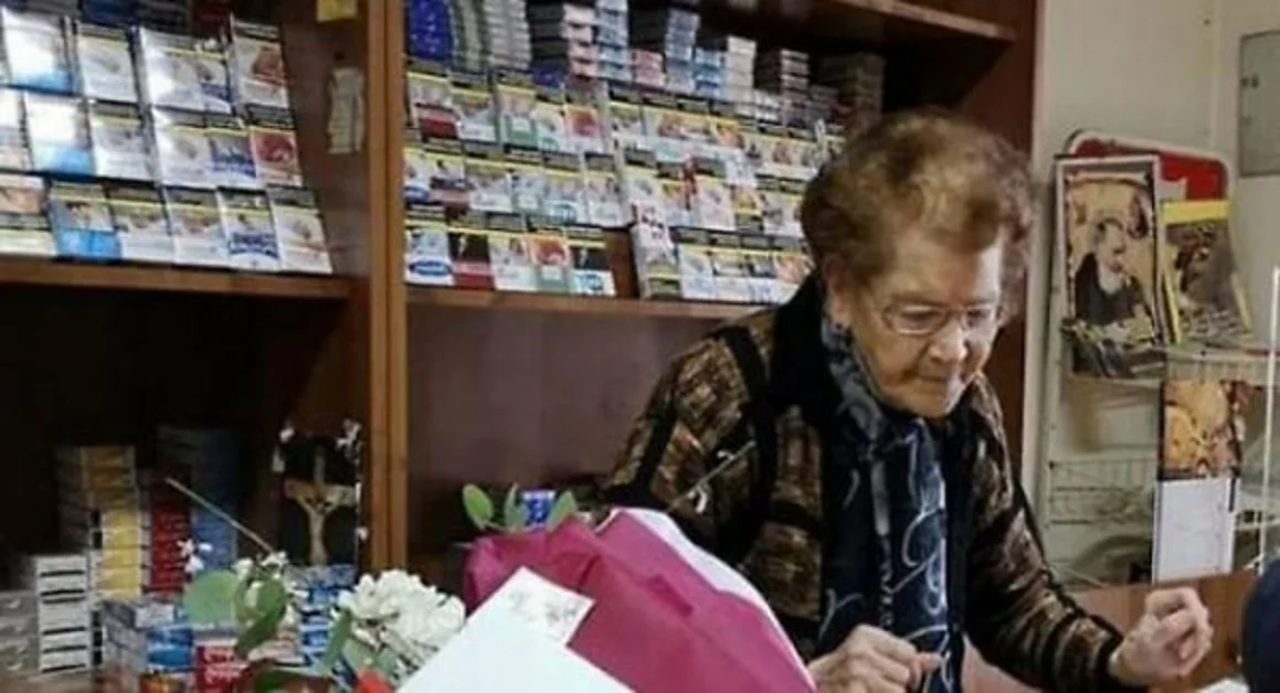 Marcianise (CE) - Tabaccaia novantenne reagisce ad una rapina e fa arrestare il malvivente