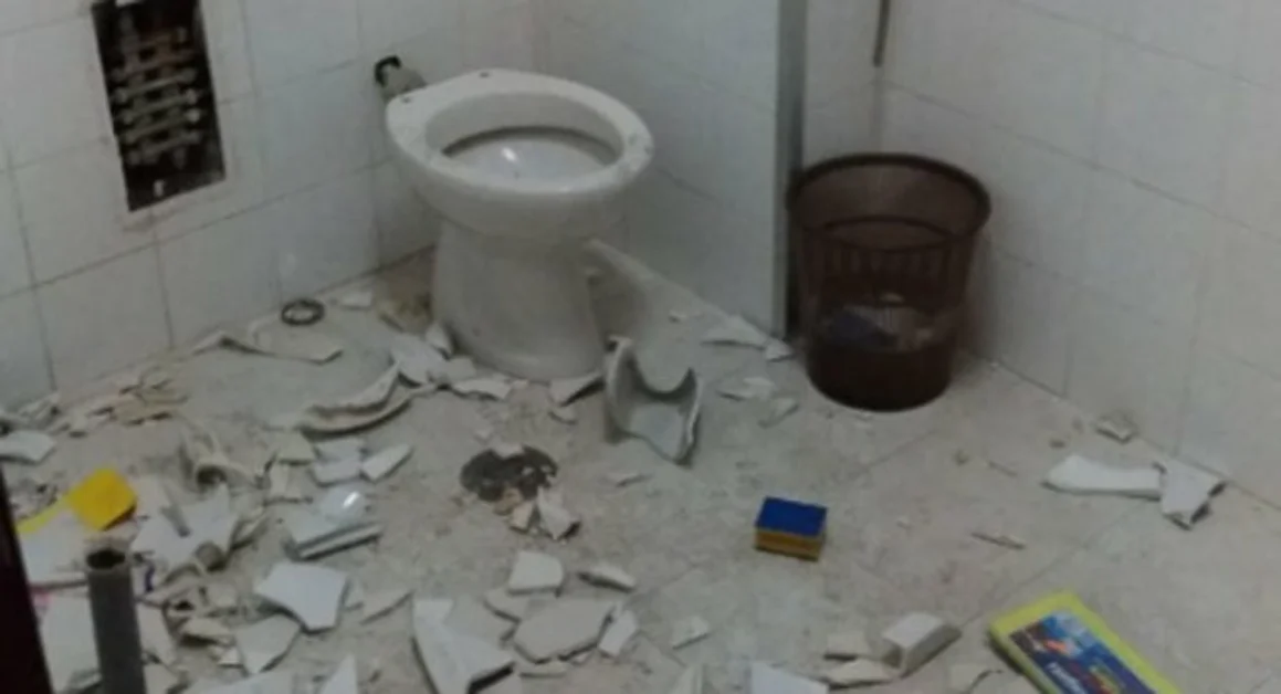 Boscotrecase - Vandalizzata la ex Stazione Circumvesuviana: doveva ospitare associazioni e Carabinieri Forestali