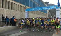 A Castellammare e Vico Equense si corre la mezza maratona Stabiaequa