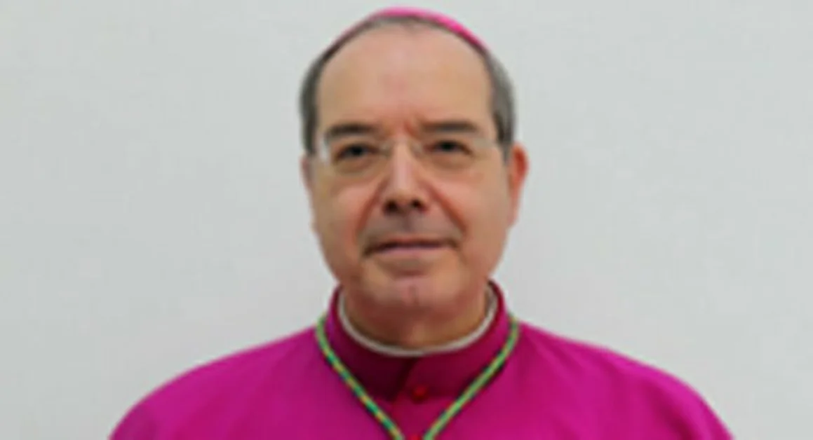 Bambino picchiato a morte a Cardito, i funerali a Pompei. L'omelia di mons. Caputo