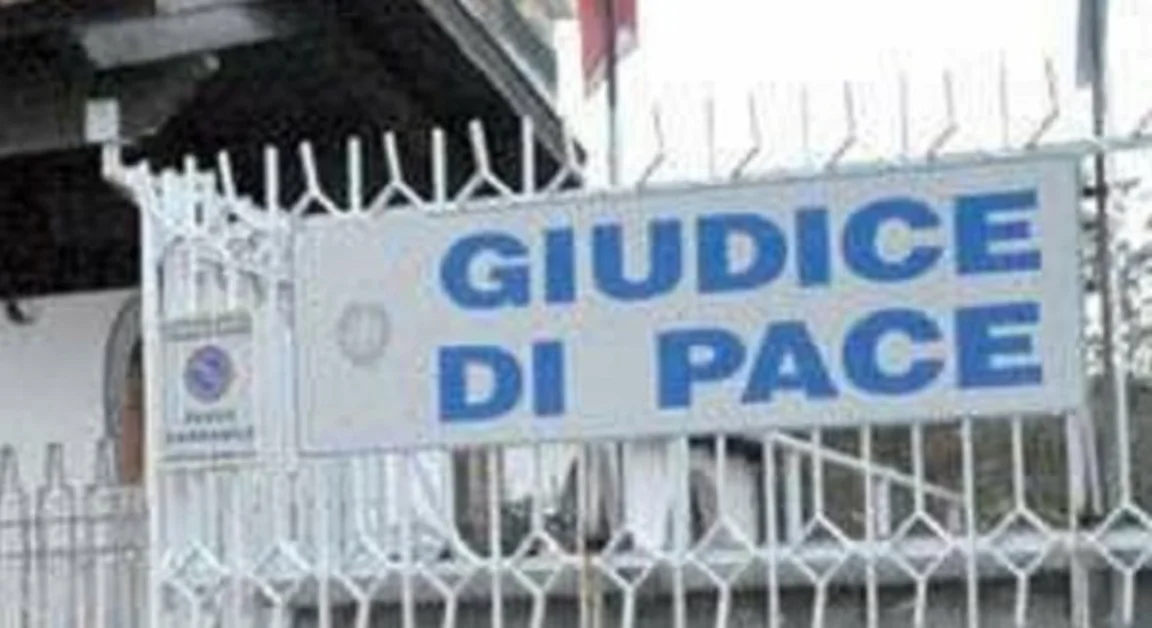 Sorrento - Società elettrica condannata a risarcire gruppo di condomini