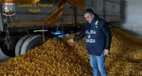 San Giuseppe Vesuviano - Fabbrica di pasta abusiva, la lavorazione avveniva vicino a una discarica