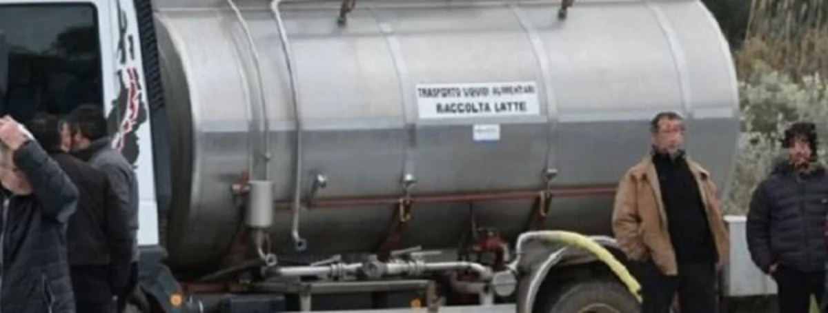 Assalto ad una cistena del latte, legato ad un albero l'autista