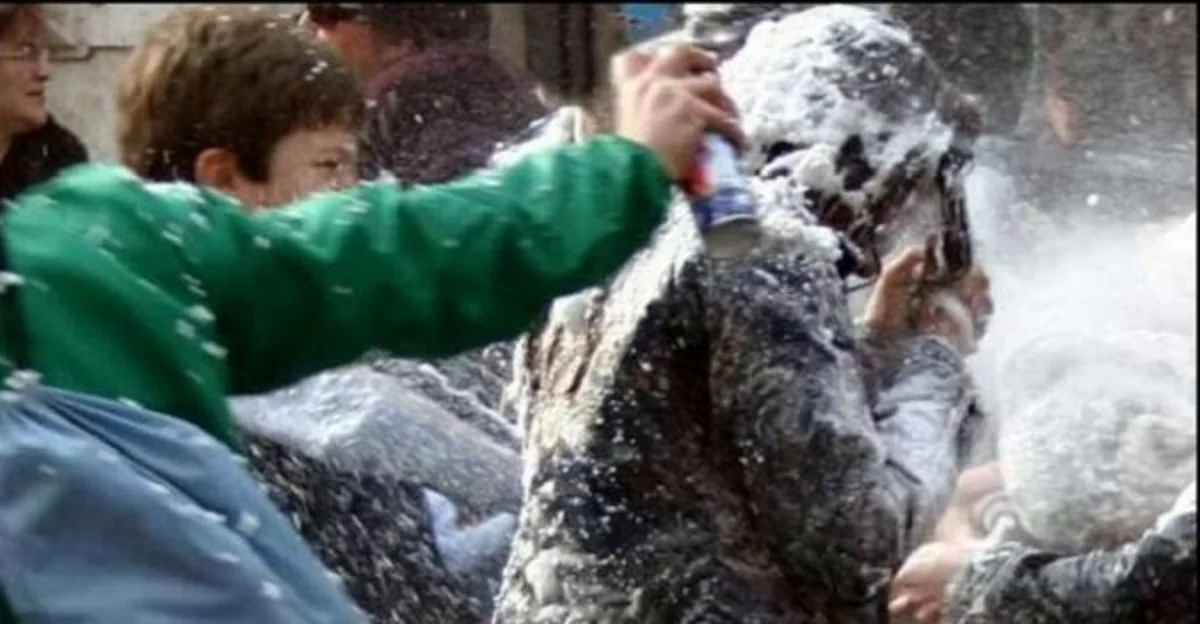 Boscoreale - Carnevale, vietata ai minori la vendita di uova, agrumi e farina