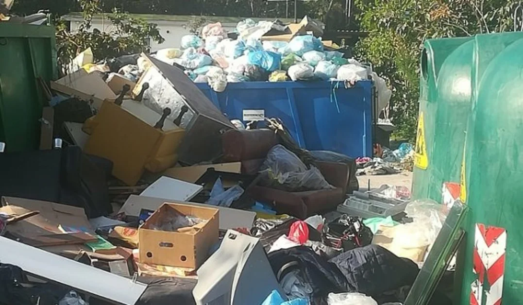 Torre del Greco - Emergenza rifiuti, la Buttol pronta a iniziare il servizio di raccolta