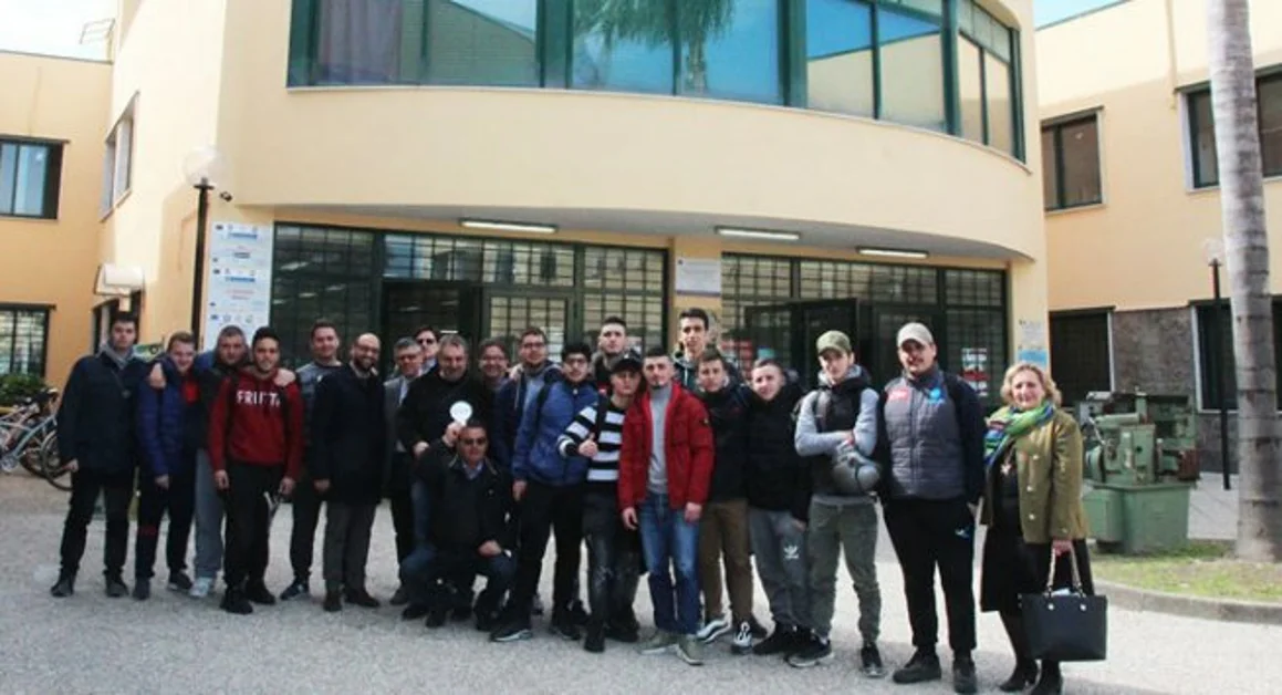 Castellammare di Stabia - ITI "Renato D'Elia" e Gori presentano l'Eco codice