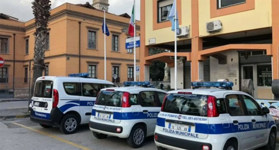 Pompei - Vertenza vigili urbani, i sindacati smentiscono confronto con Amministrazione