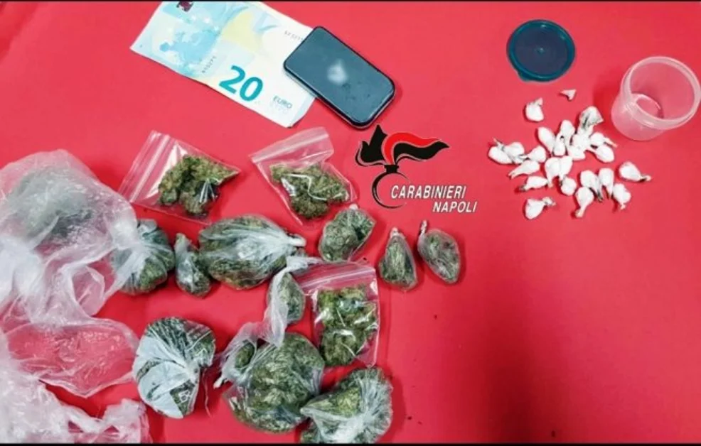 Boscoreale - Sorpreso a cedere droga in strada, arrestato sorvegliato speciale