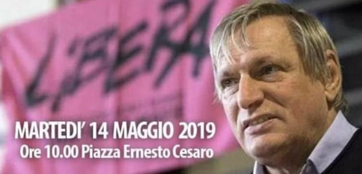 Torre Annunziata - Don Luigi Ciotti incontra i giovani in piazza Cesàro 