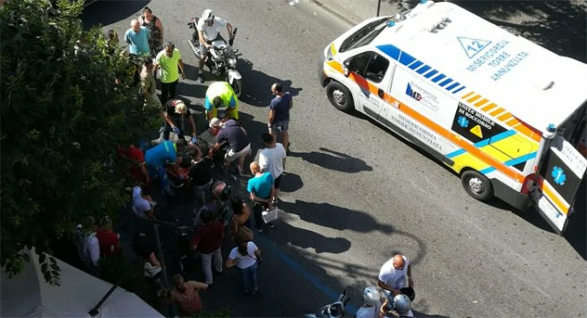 Torre Annunziata - Ha un malore, cade dalla bici e batte con la testa a terra