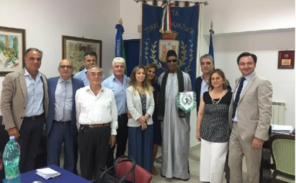 Gemellaggio tra Torre Annunziata e Sakal: il sindaco senegalese Birahim Diagne ricevuto al Comune