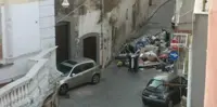 Torre Annunziata - Discarica in via Carducci, divampa la protesta