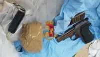 Napoli - Fucile e pistola rinvenuti dalla Polizia al rione Sanità 
