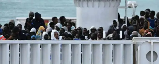 Open Arms con 147 migranti a bordo: il Tar Lazio sospende il divieto di ingresso