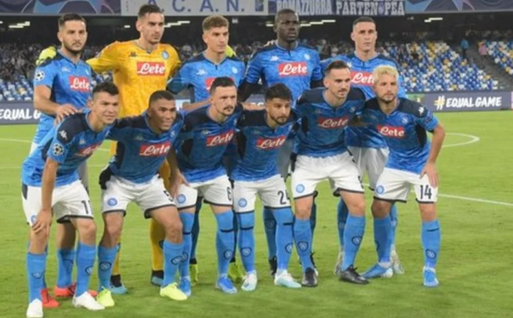 Champions, Napoli da sogno: Liverpool ko