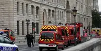 Follia al commissariato di Parigi: funzionario accoltella e uccide quattro persone