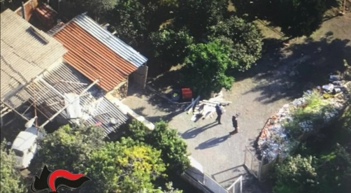 San Giuseppe Vesuviano - Discarica abusiva scoperta con un drone, denunciato 72enne